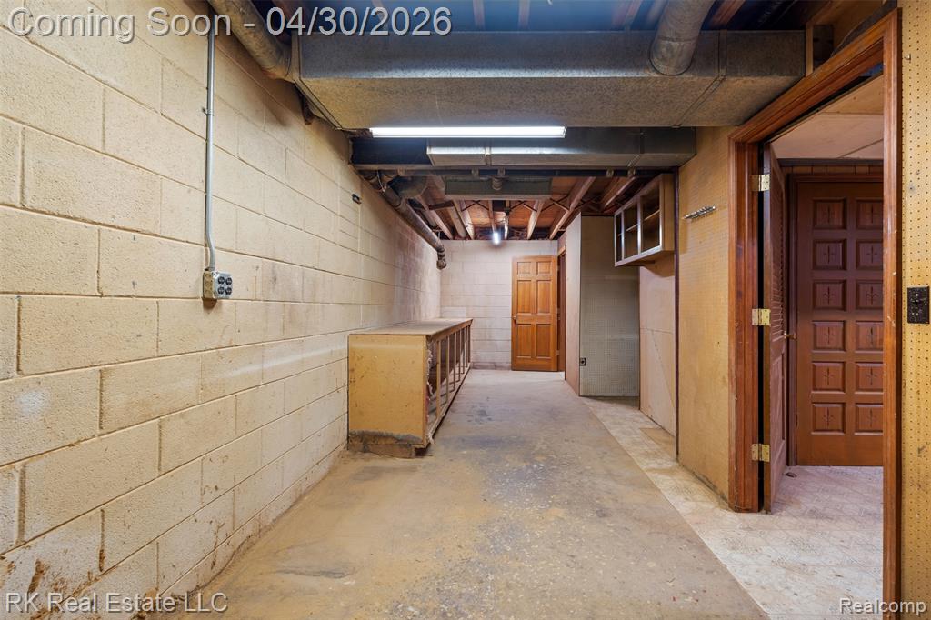 52489 Butternut Drive, Shelby Twp, MI 48316 — Photo 38