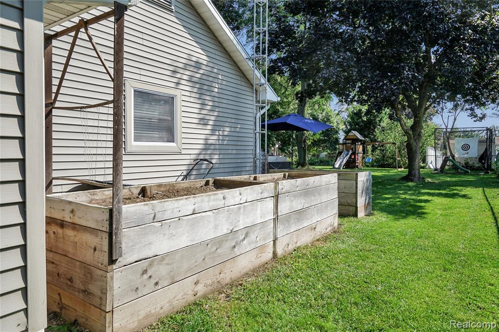 4428 American Heritage Road, Grand Blanc, MI 48439 — Photo 4