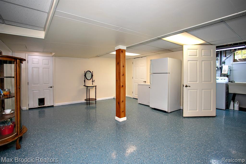 26725 Humber Street, Huntington Woods, MI — Photo 46