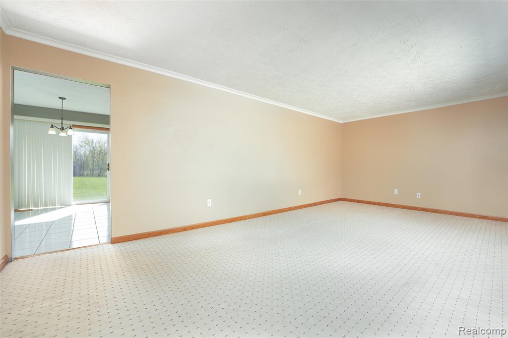 11891 Post Lane, South Lyon, MI 48178 — Photo 12