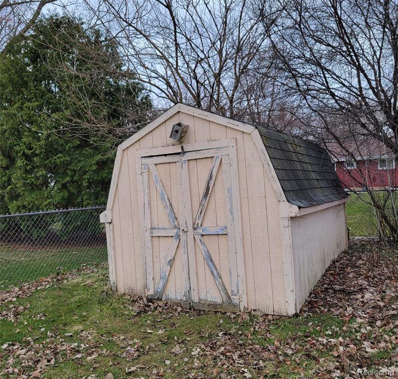 831 Meadow Drive, Davison, MI 48423 — Photo 32