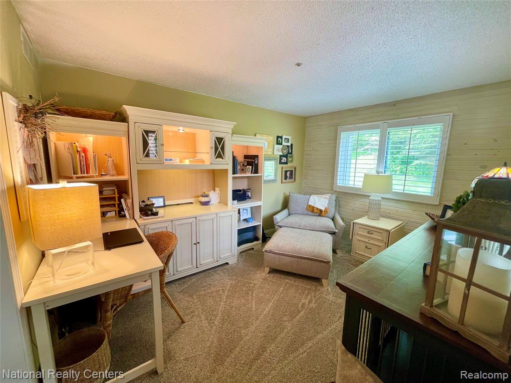 48104 COLONY FARM CIR, Plymouth, MI 48170 — Photo 10