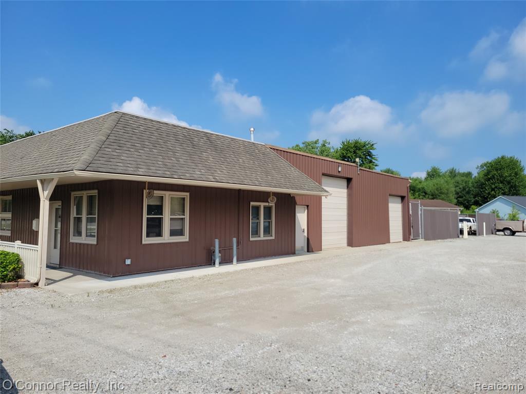 5506 Gratiot Avenue, St. Clair, MI 48079 — front exterior