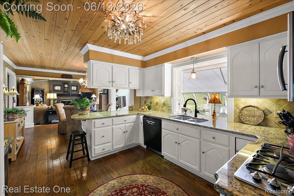 1854 Ludgate Lane, Rochester Hills, MI 48309 — Photo 28