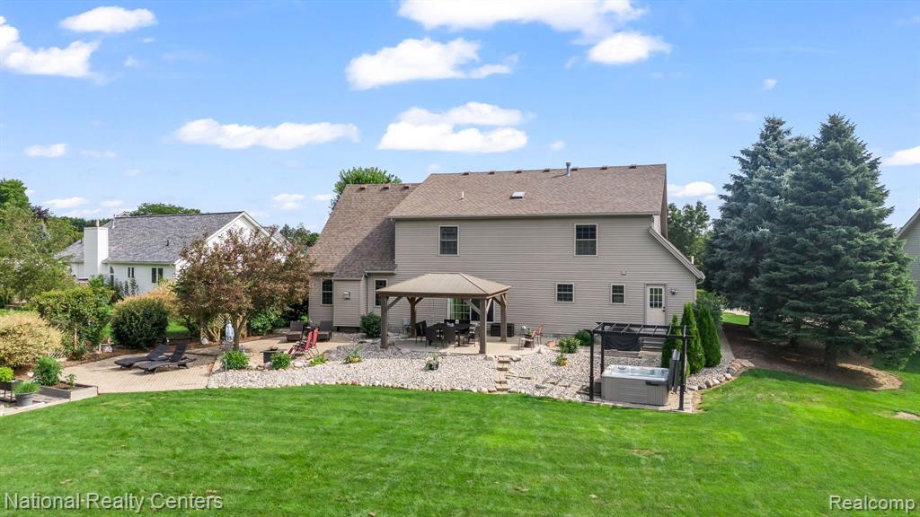 391 MCINTOSH, Almont, MI 48003 — Photo 7