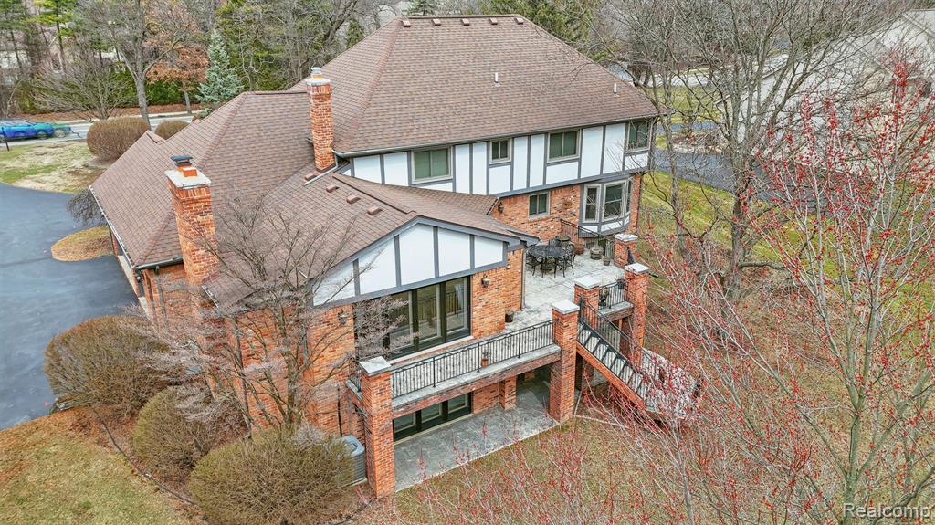415 W HICKORY GROVE Road, Bloomfield Hills, MI 48302 — Photo 3