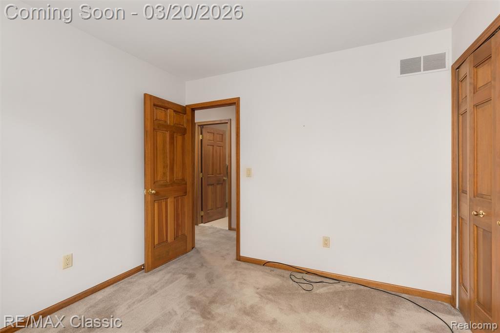 45105 Dunbarton Drive, Novi, MI — Photo 25