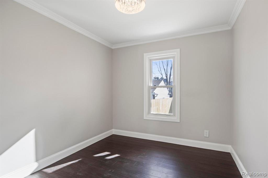 7832 CHASE RD, Dearborn, MI 48126 — Photo 18