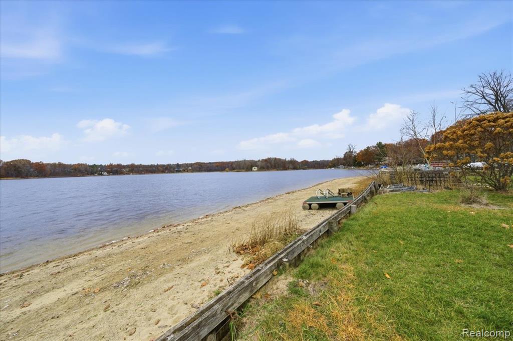 5896 Silver Birch Road, Hadley, MI 48462 — Photo 53