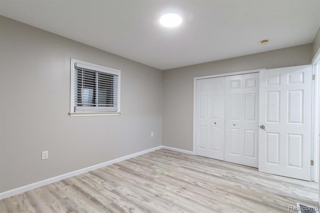48351 Forbes Drive, Chesterfield, MI 48047 — Photo 33