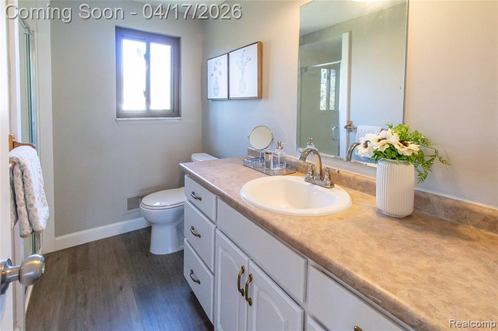 845 Longfellow Drive, Troy, MI 48085 — Photo 25