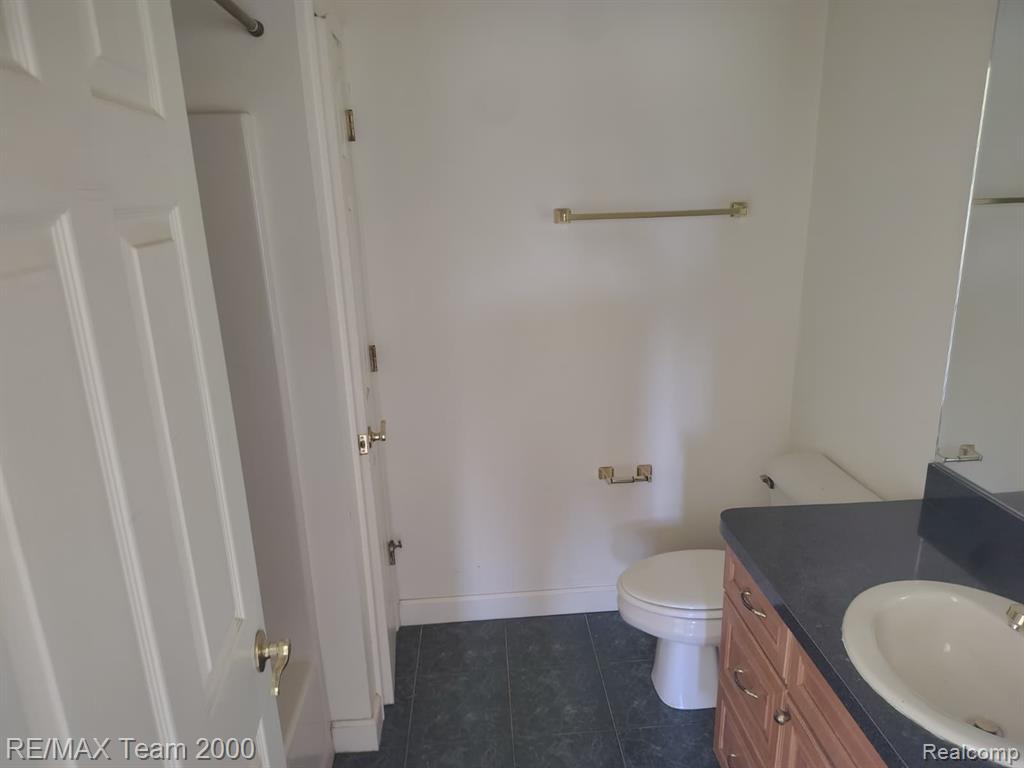 19452 Troy Place, Highland Park, MI 48203 — Photo 11