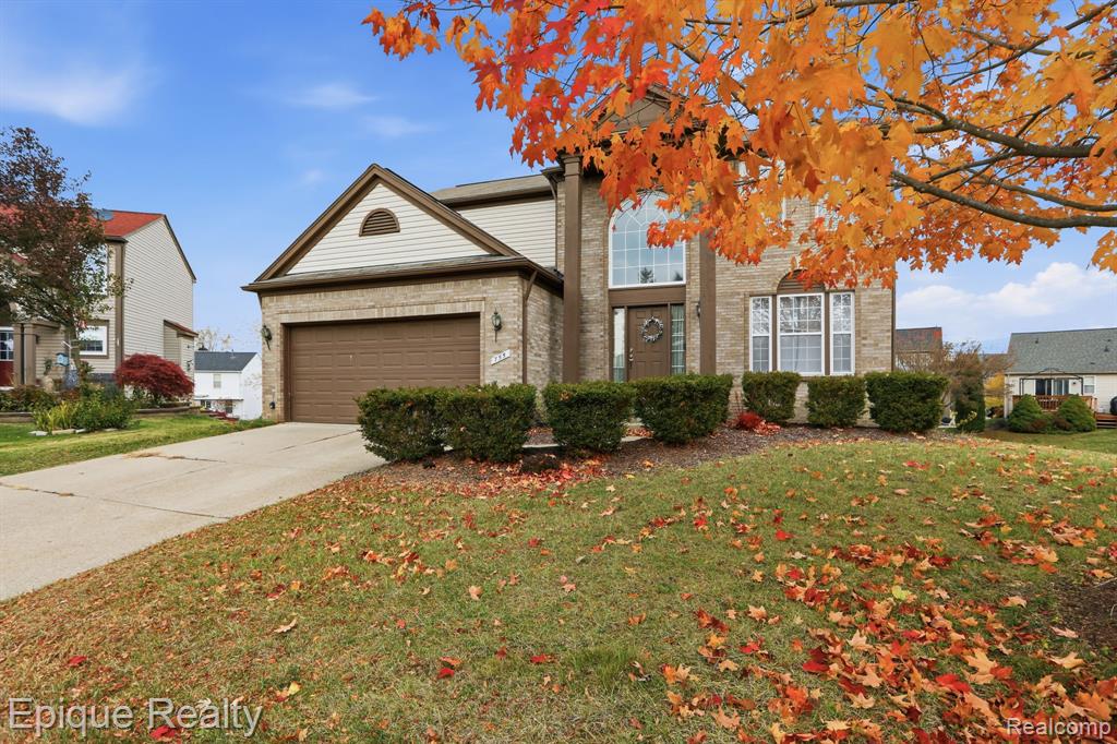 755 Lacosta Court, Pontiac, MI 48340 — Photo 2
