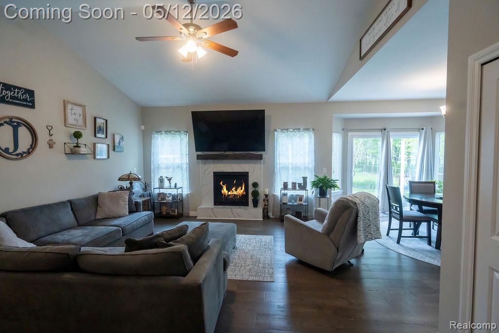 21097 McGuire, Romulus, MI 48174 — Photo 8