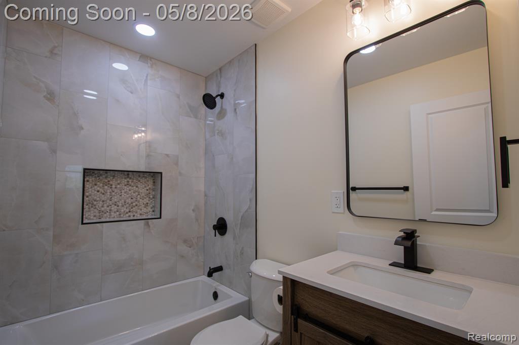 31000 Fall, Fraser, MI 48026 — Photo 13