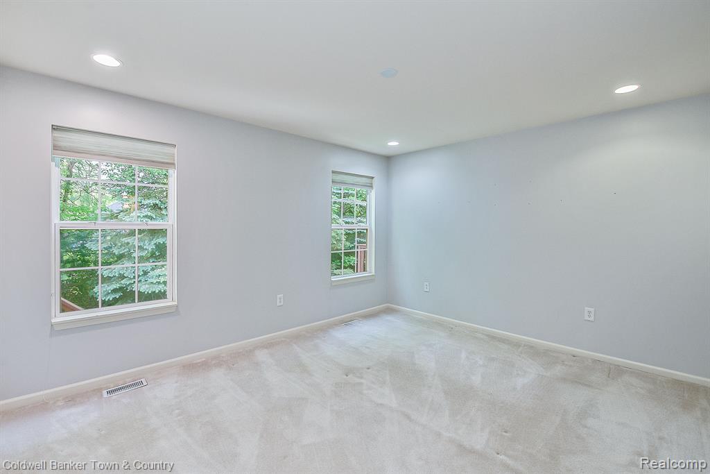 6711 CORTLAND Avenue, Brighton, MI 48114 — Photo 14