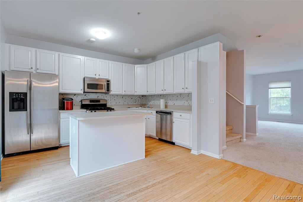 609 Cherry Orchard Road, Canton, MI 48188 — Photo 11