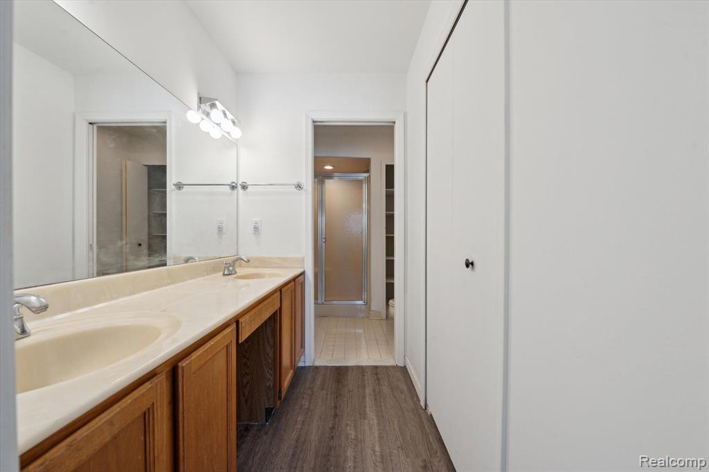 9836 Hawthorne Glen Drive, Grosse Ile, MI 48138 — Photo 16