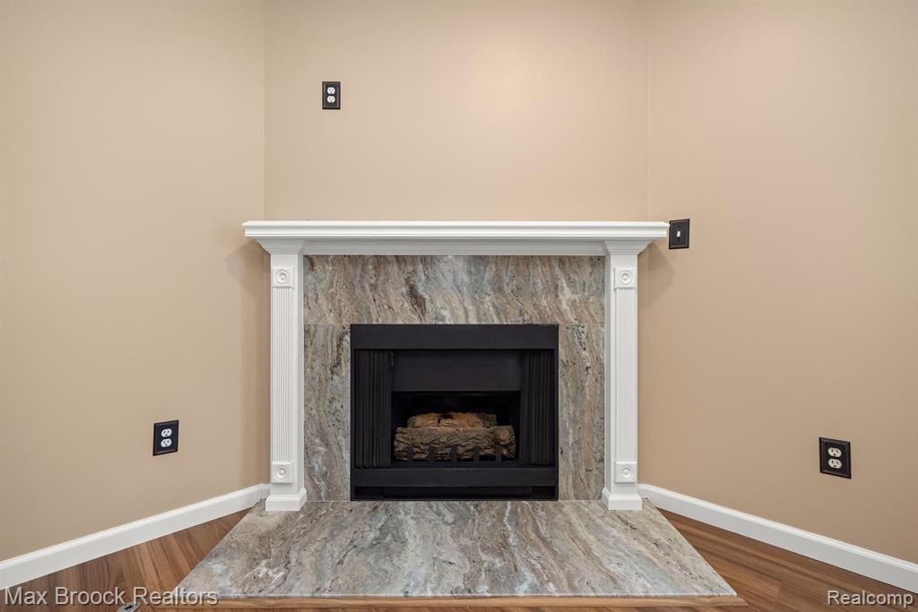 5605 DRAKE HOLLOW Drive W, West Bloomfield, MI — Photo 20