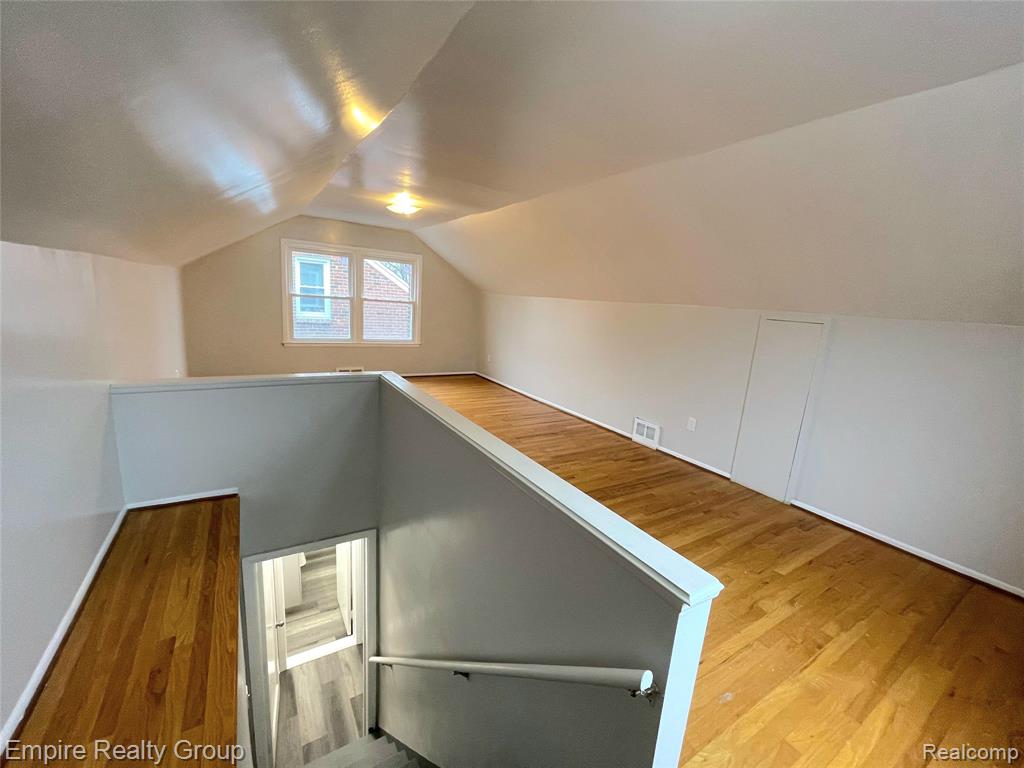 6037 Piedmont Street, Detroit, MI 48228 — Photo 23