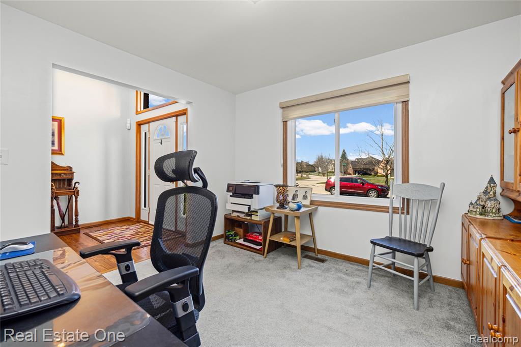 14817 Sparrow Drive, Shelby Twp, MI 48315 — Photo 11