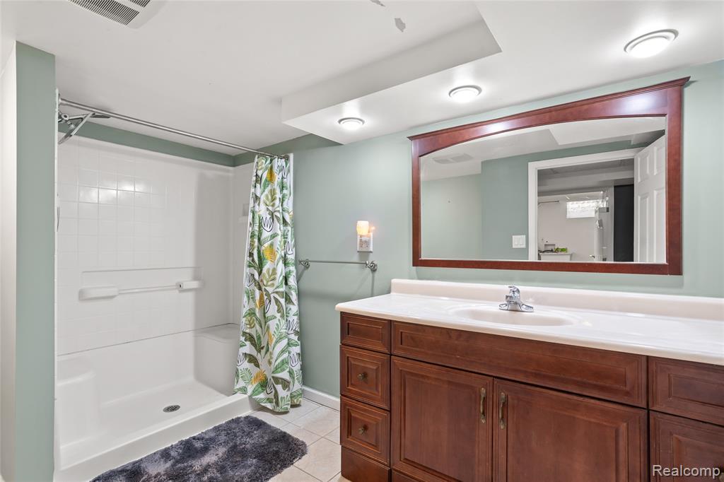 621 Kingsbury Avenue, Dearborn, MI 48128 — Photo 19