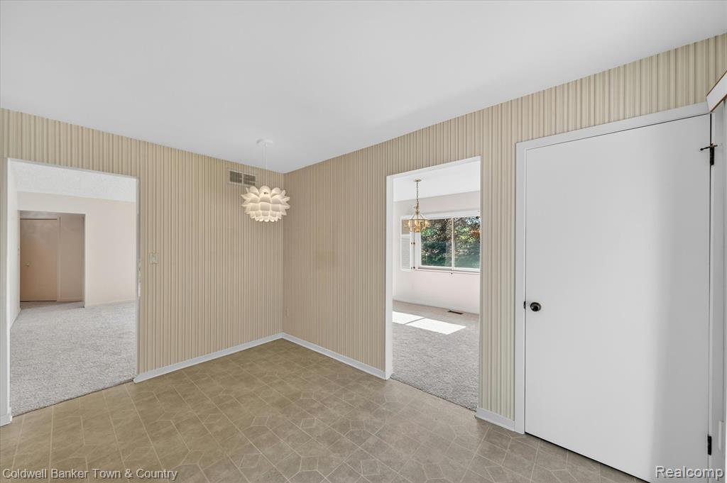 6172 Westbrooke Drive, West Bloomfield, MI — Photo 26