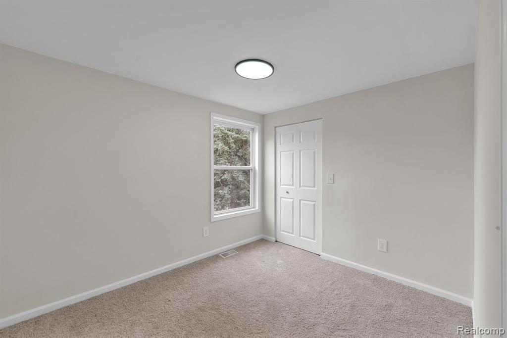 6530 Madison Street, Taylor, MI 48180 — Photo 21