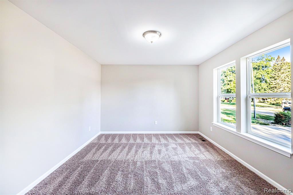 4350 Chicory Lane, Burton, MI 48519 — Photo 2