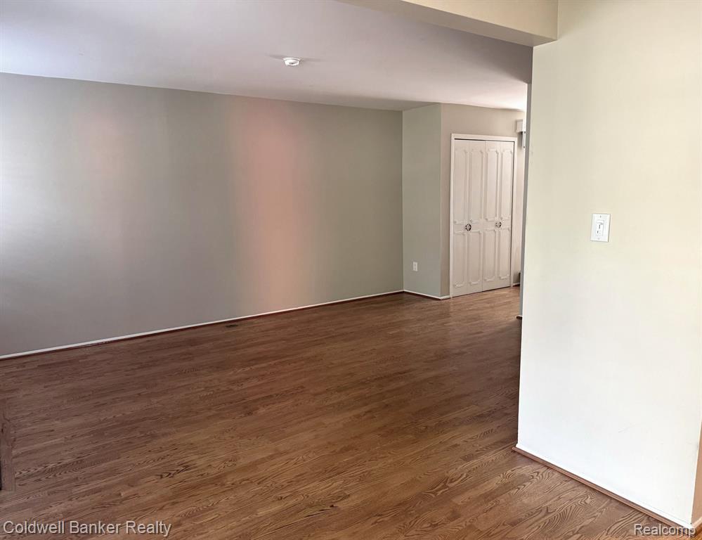1618 BRENTWOOD Drive, Troy, MI 48098 — Photo 5