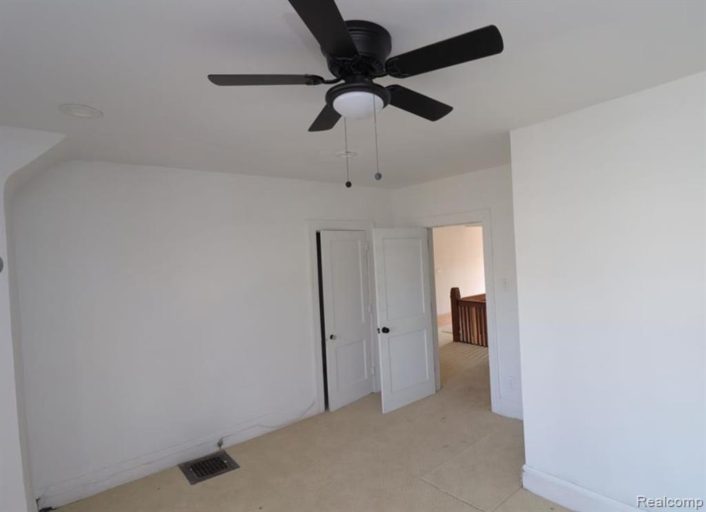 274 Alger Street Street, Detroit, MI 48202 — Photo 11