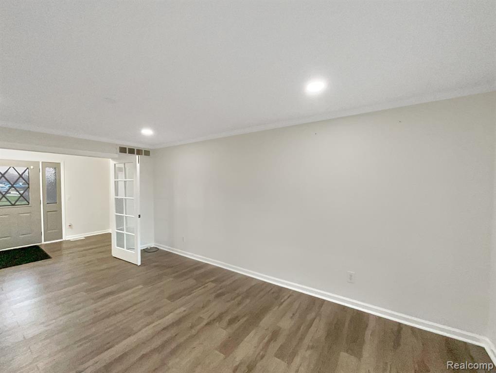 44385 FAIR OAKS Drive, Canton, MI 48187 — Photo 6