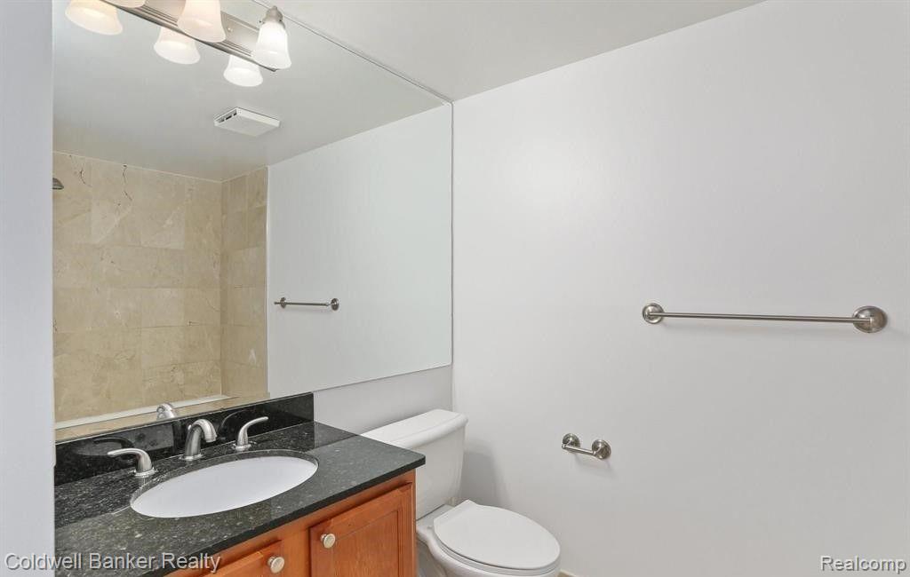 3320 SPINNAKER Lane, 76-14E, Detroit, MI 48207 — Photo 6