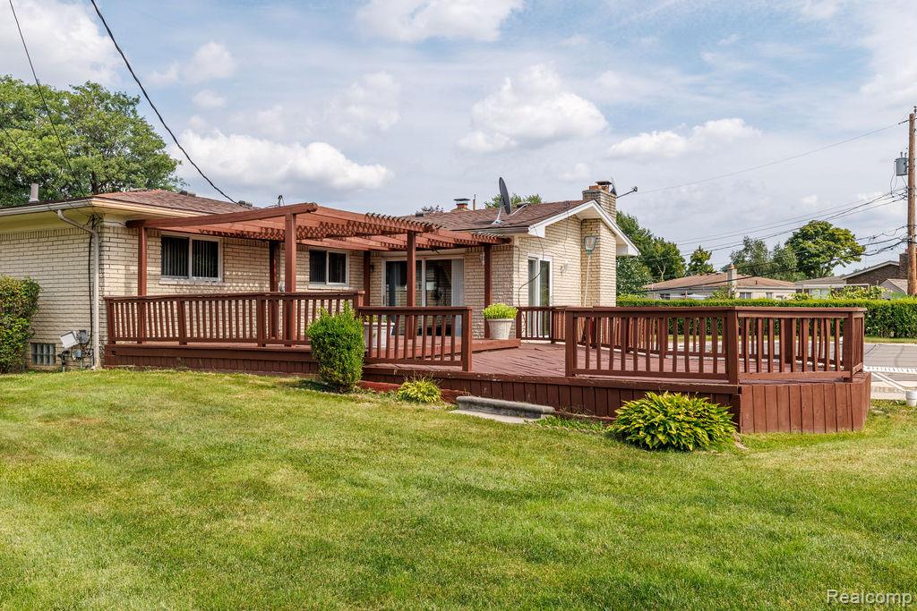 4908 Kadena Court, Sterling Heights, MI 48310 — Photo 11