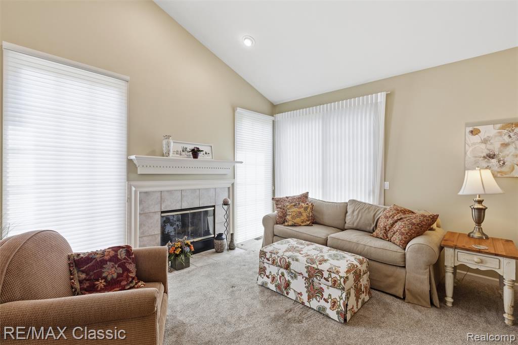 16934 Lochmoor Circle W, Northville, MI 48168 — Photo 15