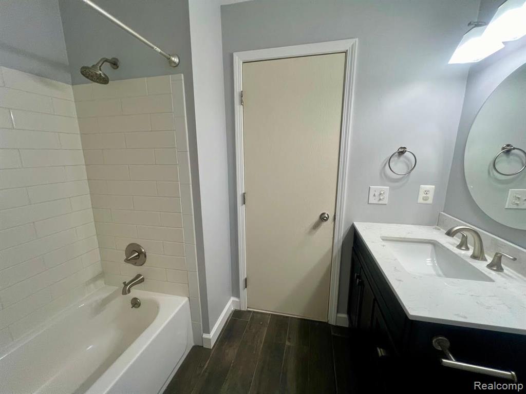 30060 W 12 MILE Road, 94, Farmington Hills, MI 48334 — Photo 16