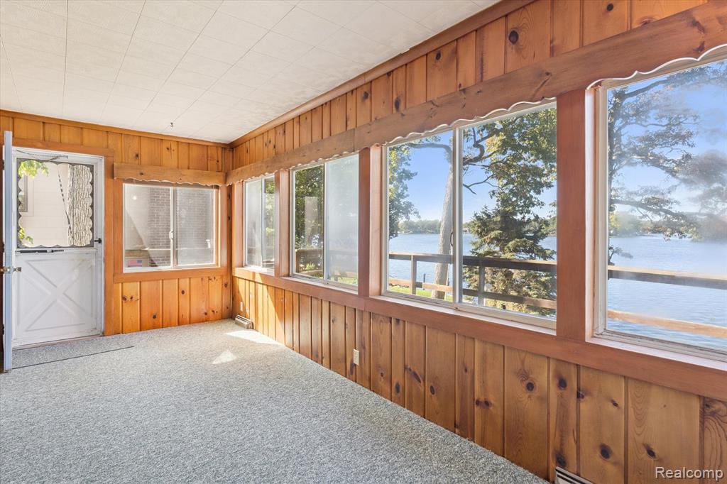 16372 Oak Hill Drive, Fenton, MI 48430 — Photo 8