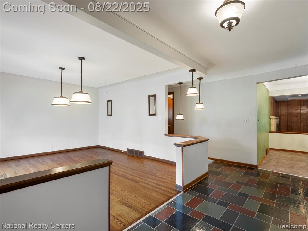 6525 Norton Drive, Troy, MI 48085 — Photo 5
