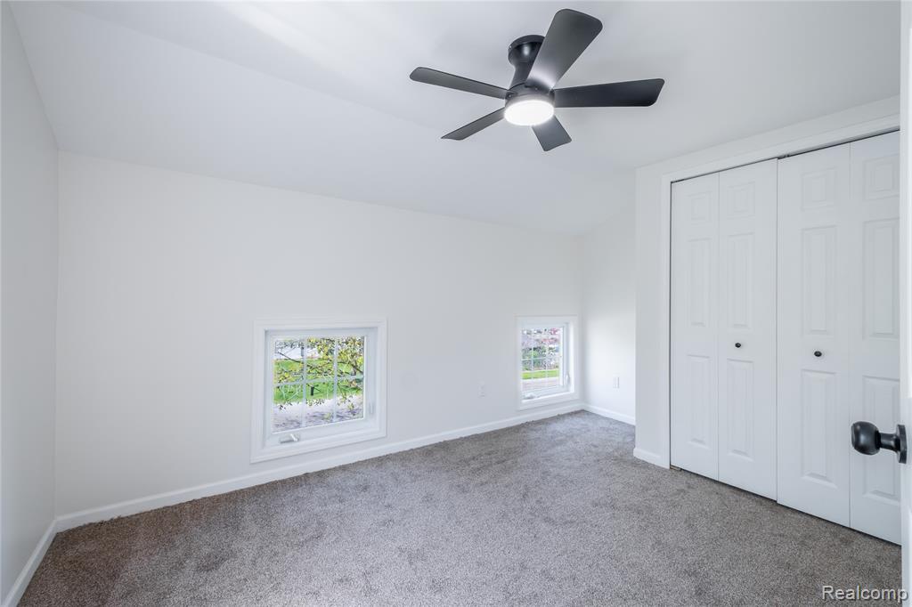 227 Emily Street, Flushing, MI 48433 — Photo 20