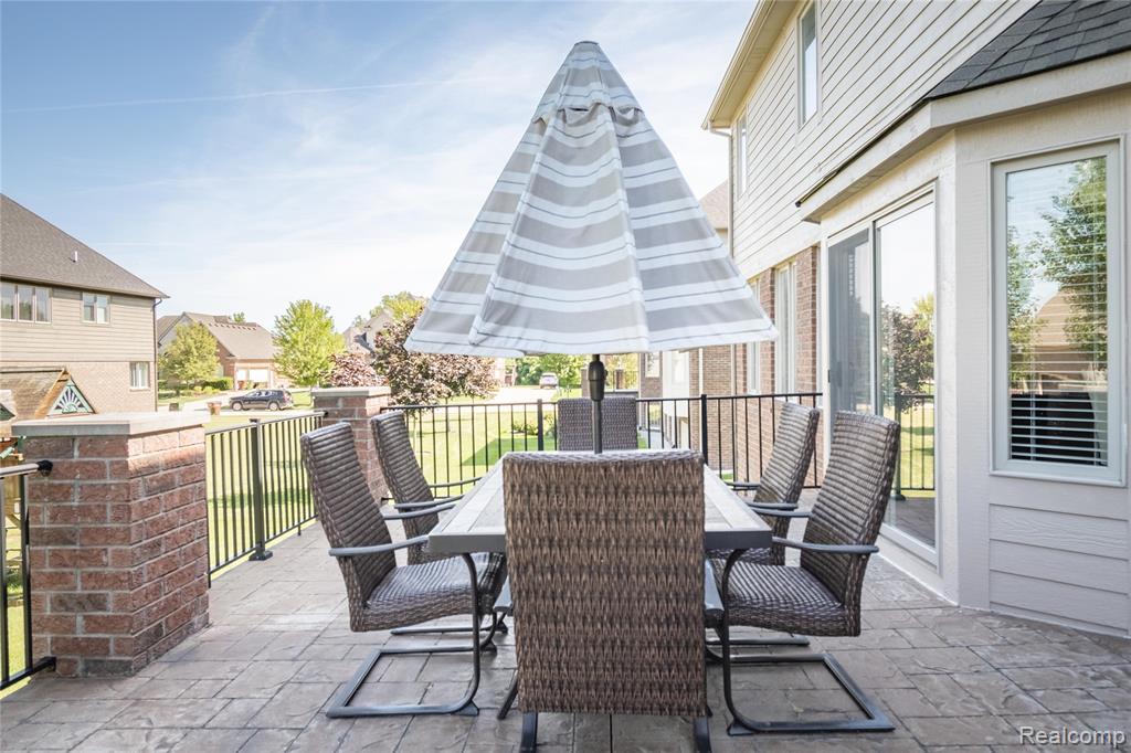 55712 Glenbrooke Drive, Shelby Twp, MI 48316 — Photo 61