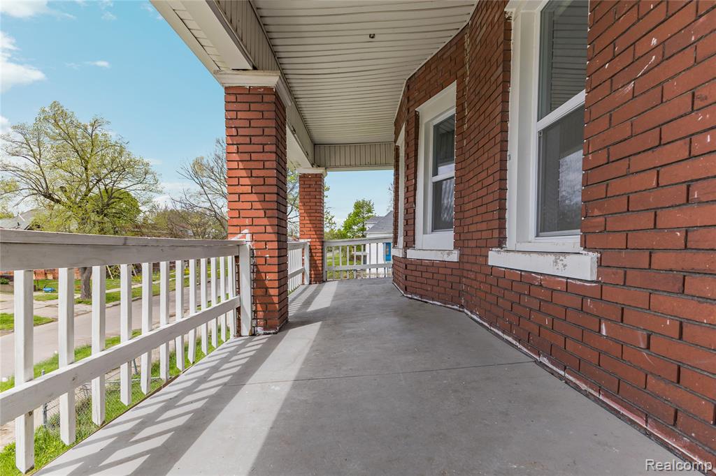3010 Montclair Street, Detroit, MI 48214 — Photo 6