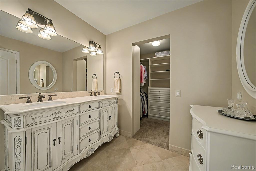 5893 Dawn Ridge Drive, Troy, MI 48098 — Photo 15