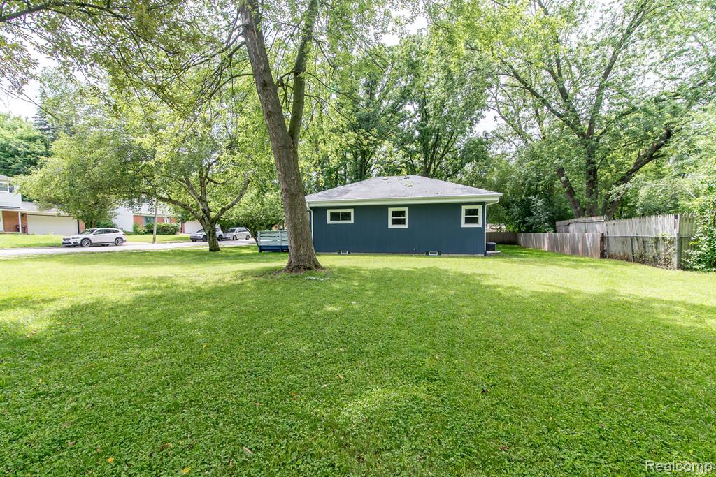 3175 LORRAINE Street, Ann Arbor, MI 48108 — Photo 7