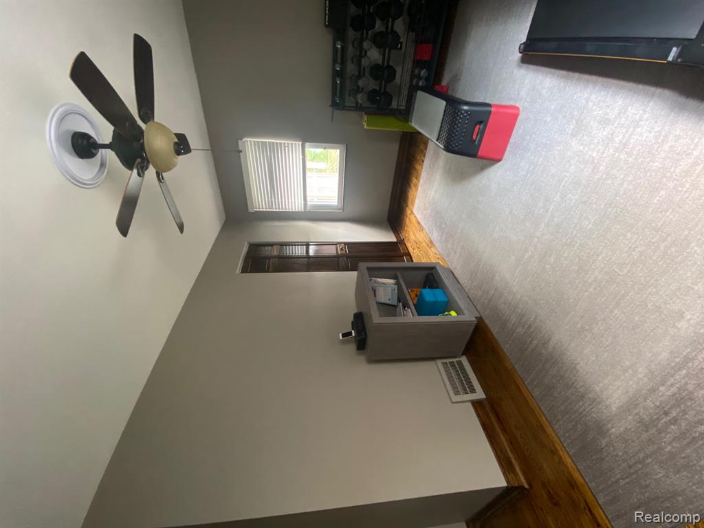 541 S Melborn Street, Dearborn, MI 48124 — Photo 23