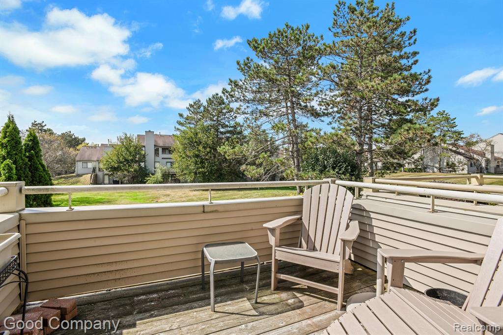 617 ASHLEY Circle, Rochester Hills, MI 48307 — Photo 9
