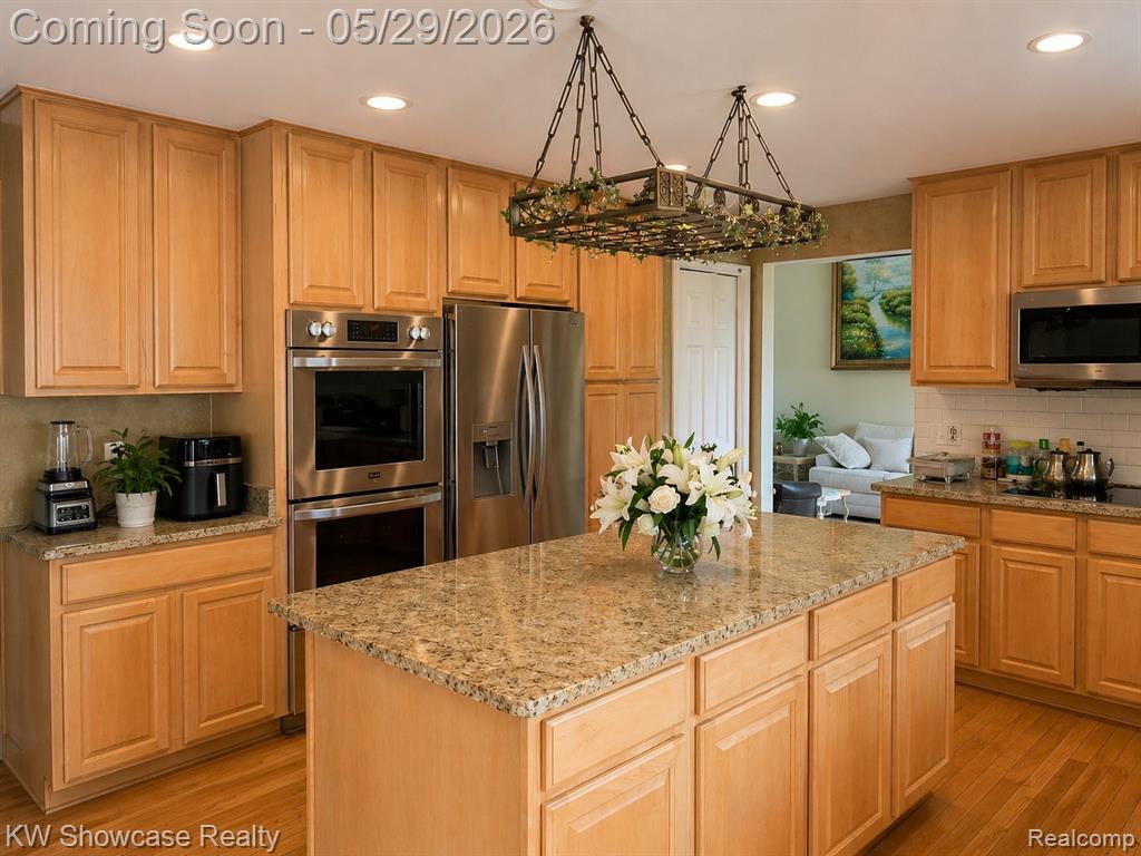 5457 Shelton Drive, Commerce Twp, MI 48382 — Photo 7