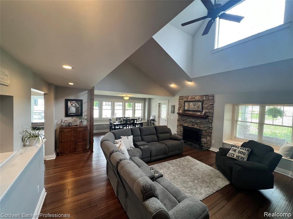 6730 WESTAWAY Drive, Troy, MI 48085 — Photo 7