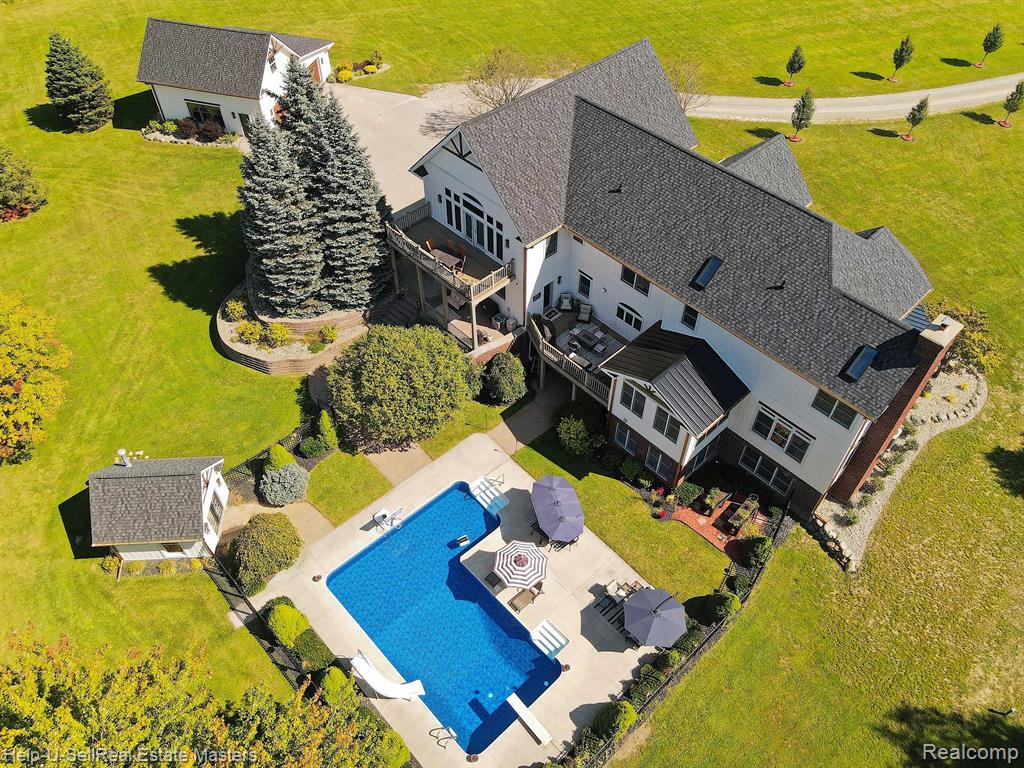 2152 HUNTERS Park W, St. Clair, MI 48079 — Photo 12