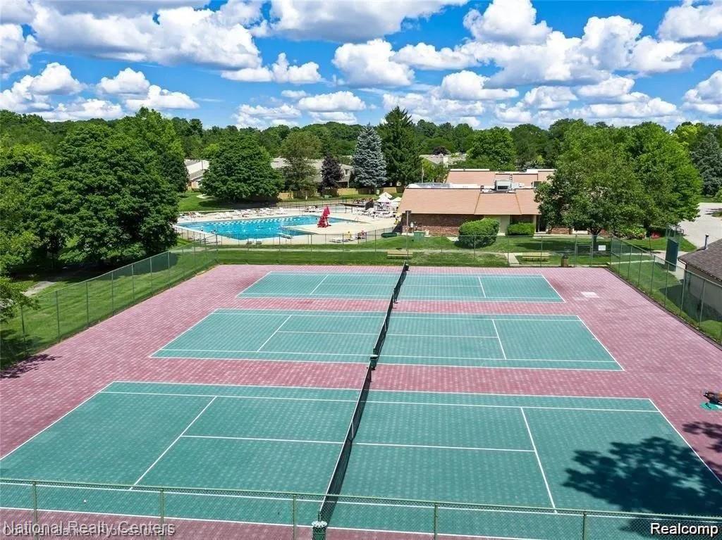 1756 Brentwood Drive, Troy, MI 48098 — Photo 34