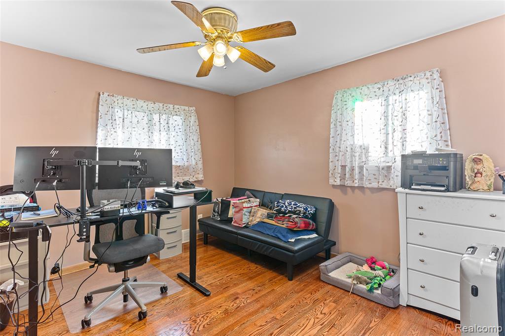8681 Whitefield Street, Dearborn Heights, MI 48127 — Photo 11
